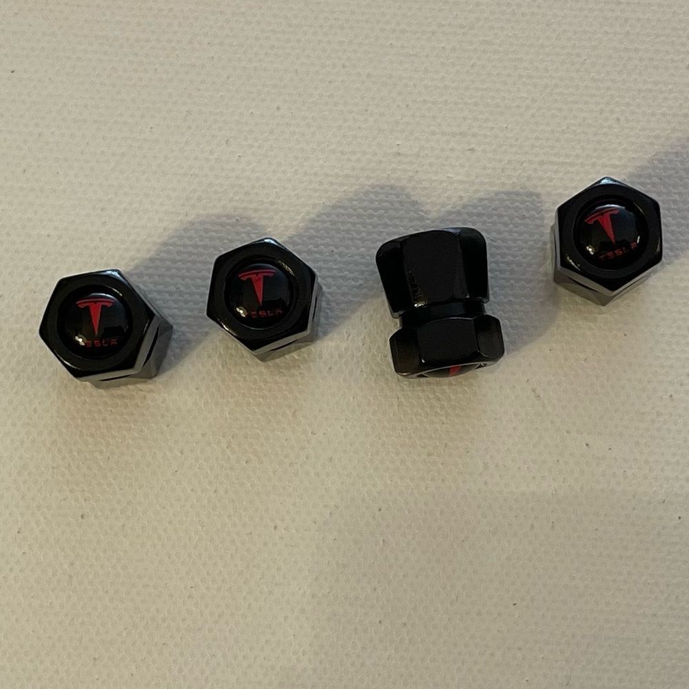 Tesla Valve Stem Caps in Black Set of 4 NWT